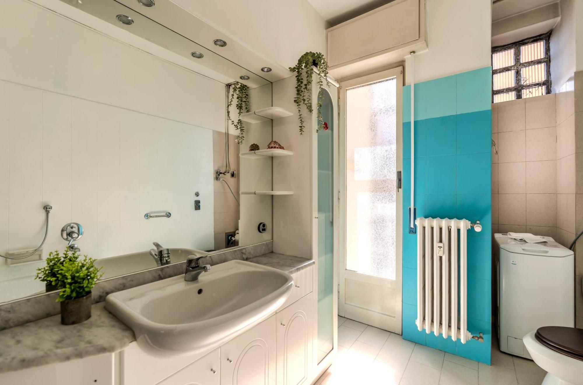 Appartamento Stylish & Cozy Loft Near Life - Metro 50m *